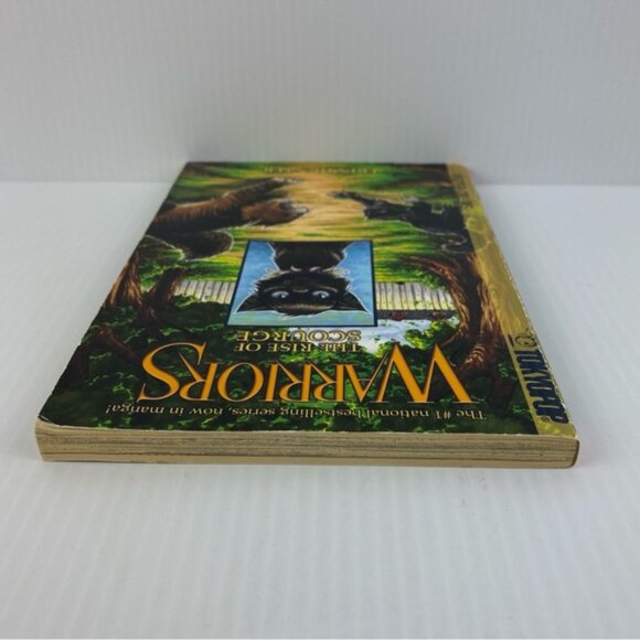 Warriors The Rise of Scourge Manga Book by Erin Hunter - Picture 7 of 12